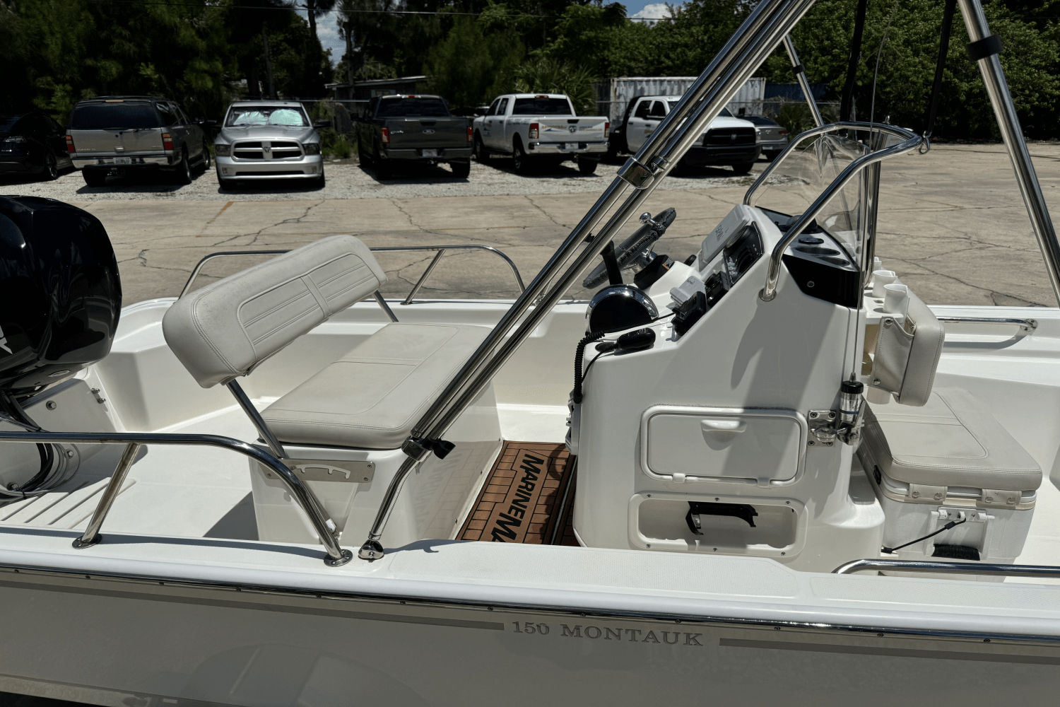 2022 Boston Whaler 150 Montauk Image Thumbnail #6