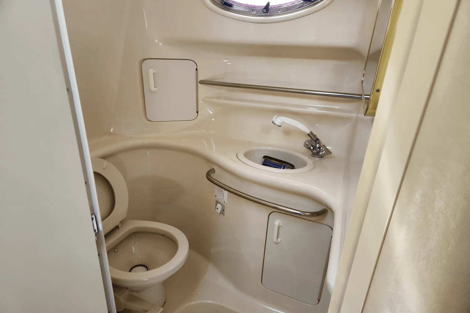 1998 Sea Ray 330 SUNDANCER Image Thumbnail #29