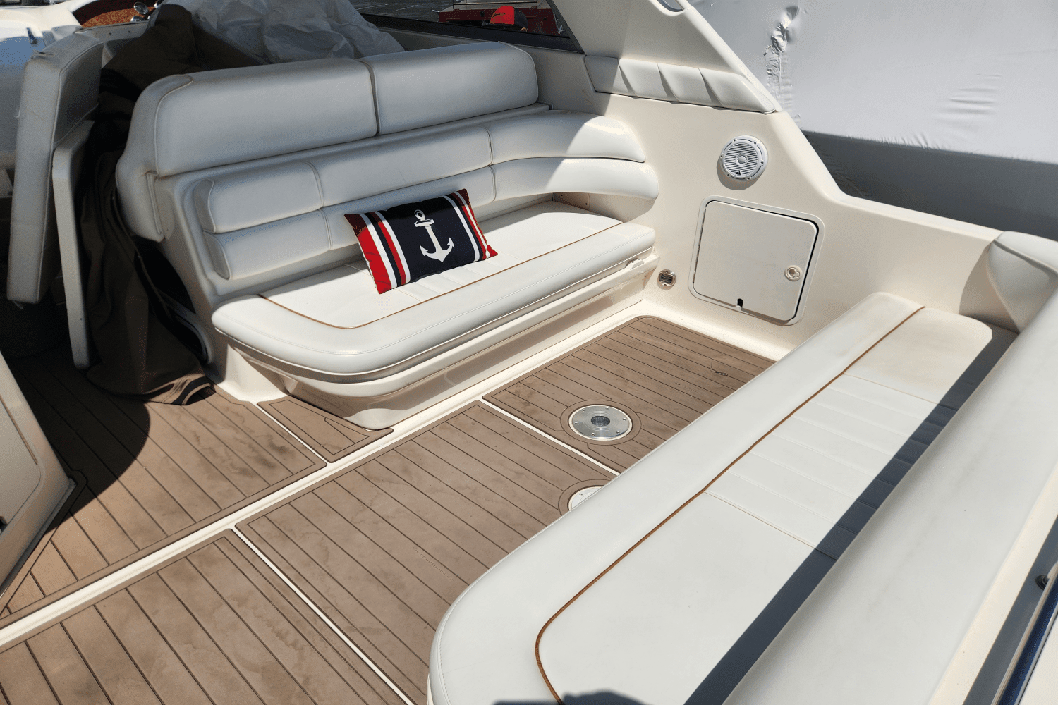 1998 Sea Ray 330 SUNDANCER Image Thumbnail #15