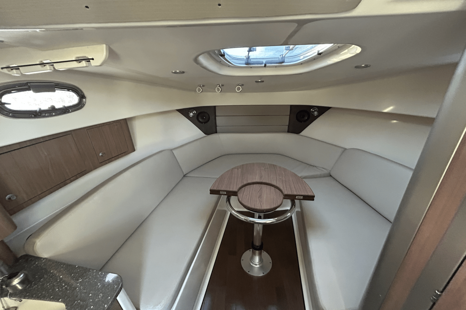 2017 Boston Whaler 315 CQ Image Thumbnail #30