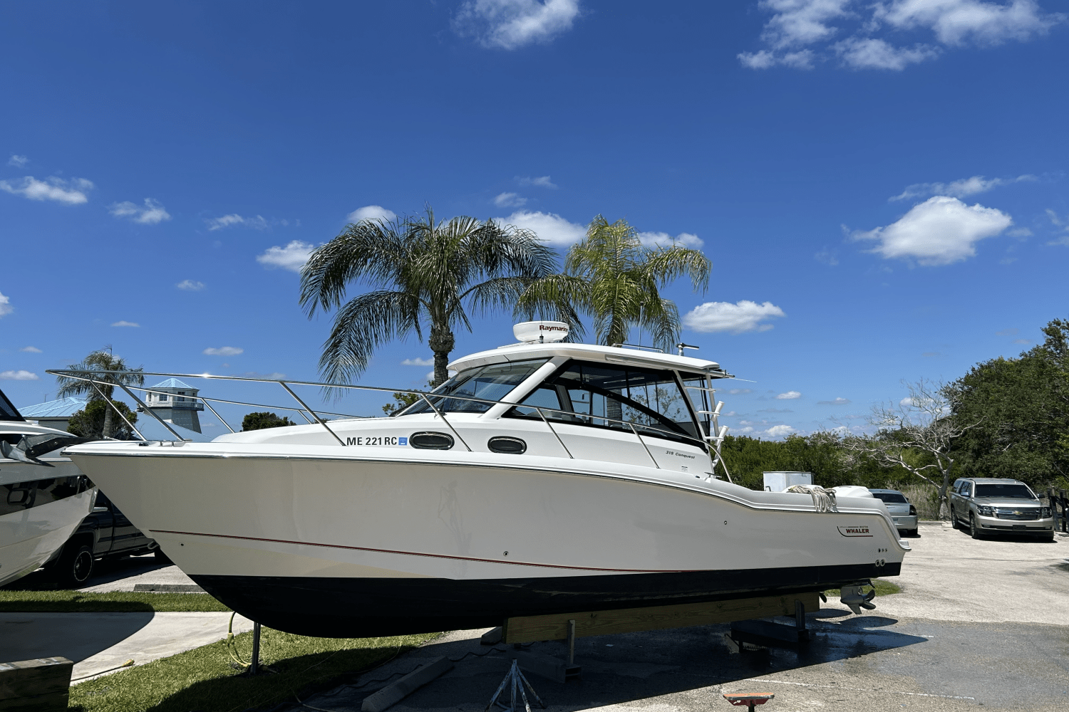 2017 Boston Whaler 315 CQ Image Thumbnail #2