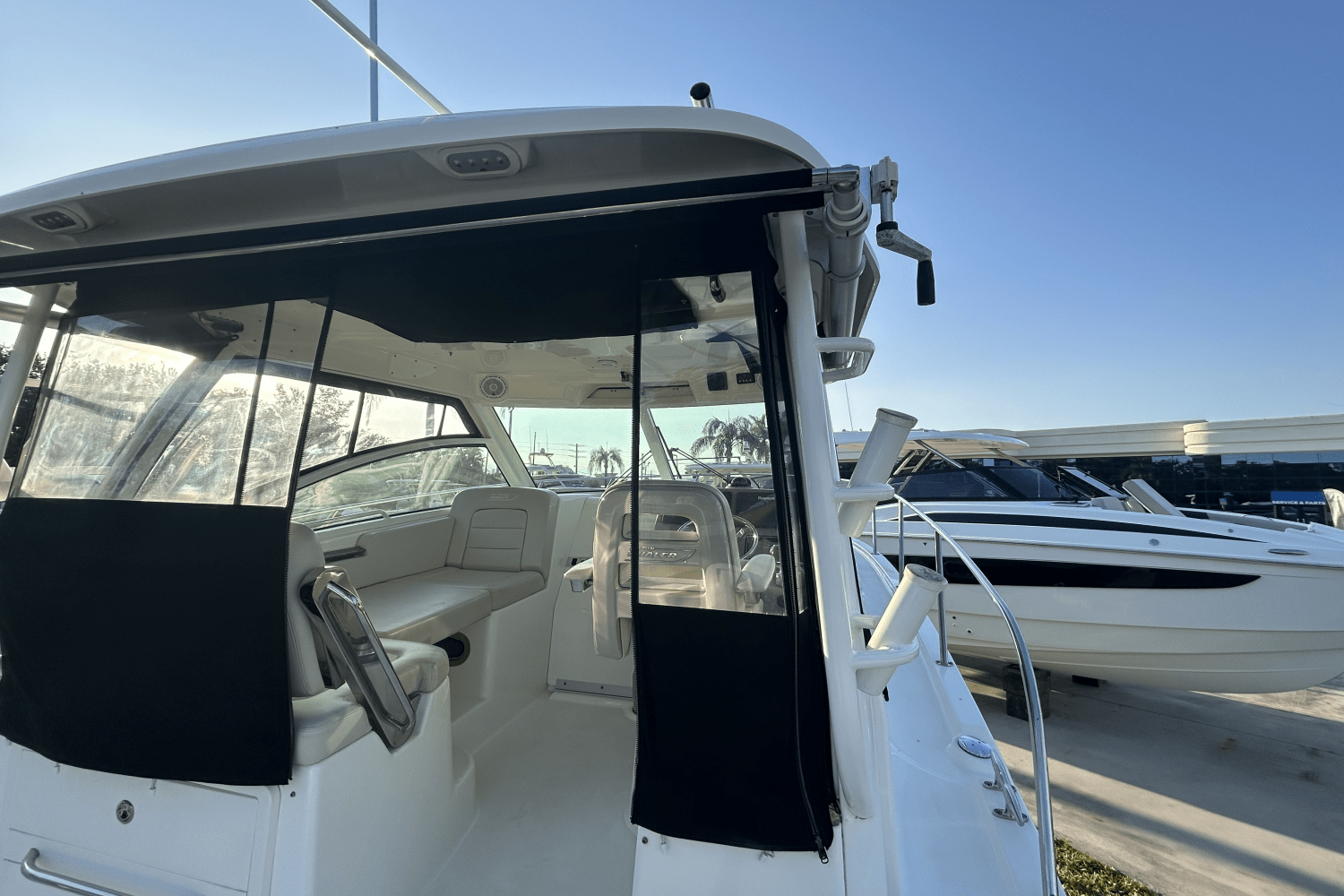 2017 Boston Whaler 315 CQ Image Thumbnail #43