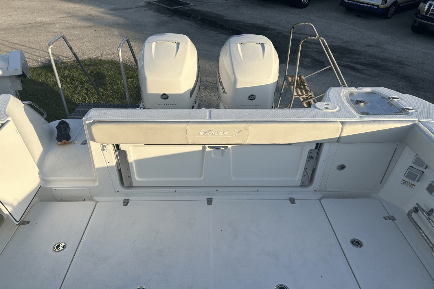 2017 Boston Whaler 315 CQ Image Thumbnail #10