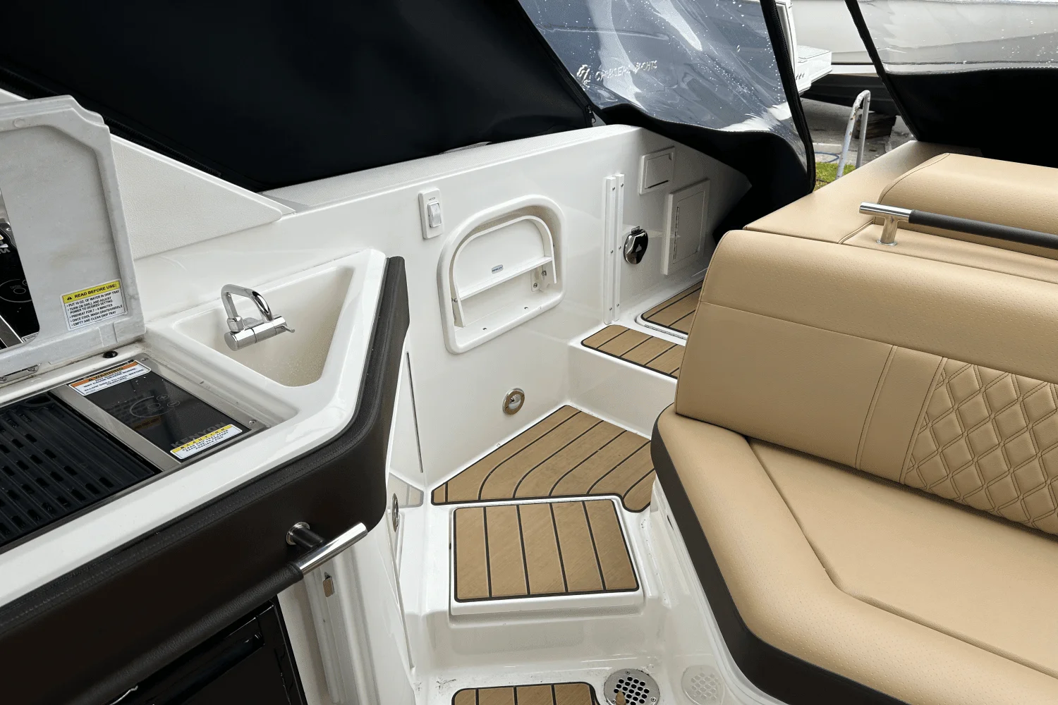 2024 Sea Ray 310 SLX Image Thumbnail #21