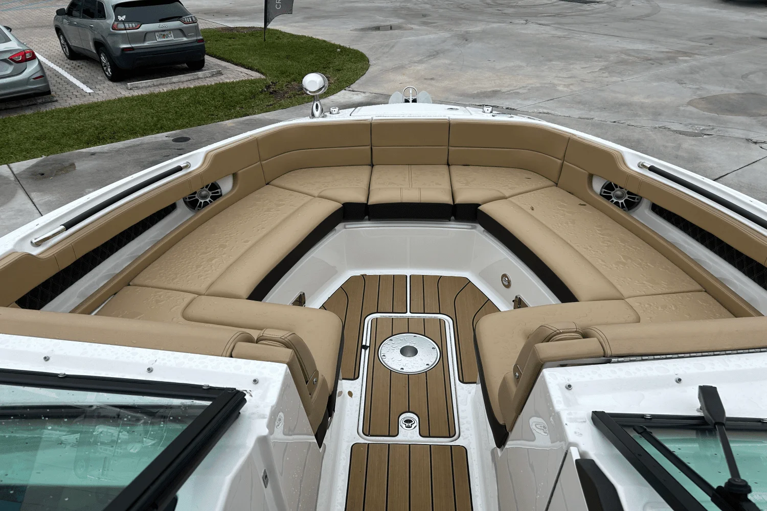2024 Sea Ray 310 SLX Image Thumbnail #6