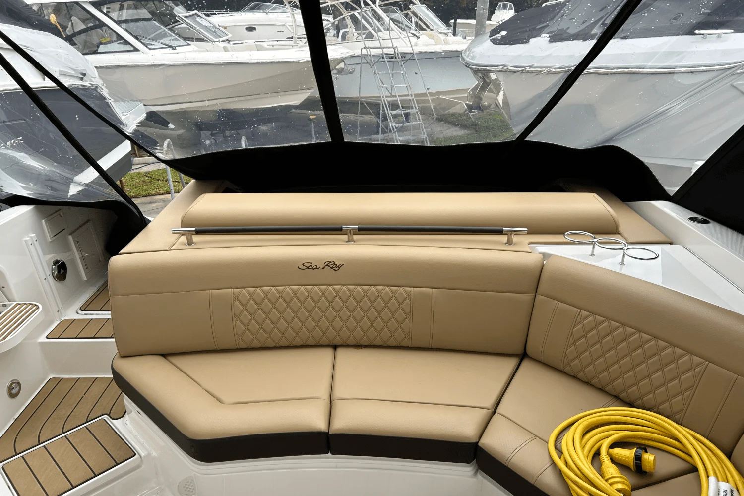 2024 Sea Ray 310 SLX Image Thumbnail #23