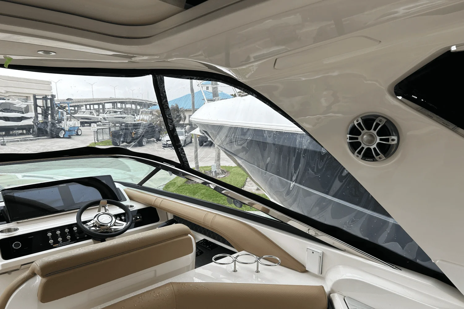 2024 Sea Ray 310 SLX Image Thumbnail #29