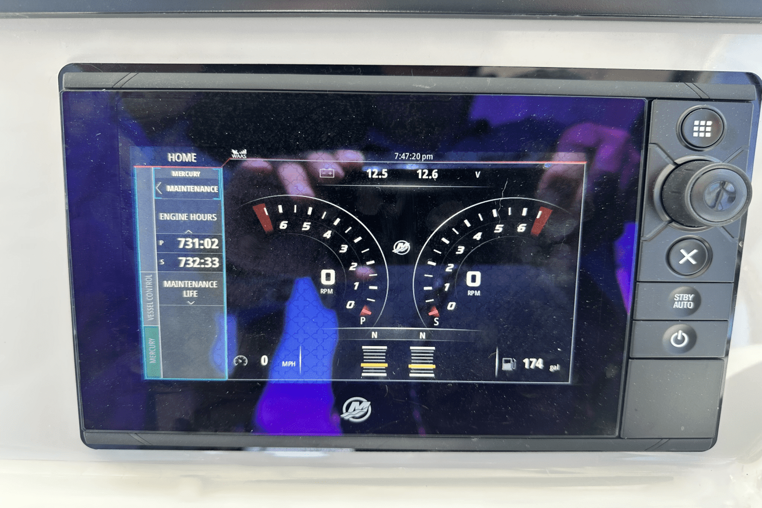 2015 Boston Whaler 315 CONQUEST Image Thumbnail #14