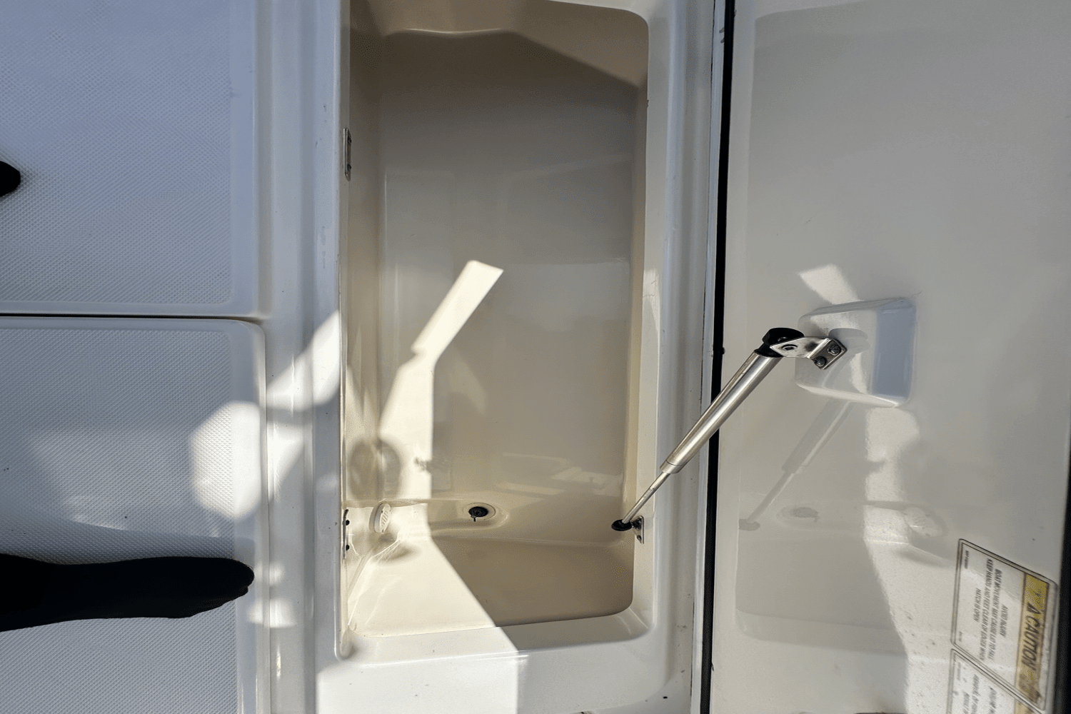 2015 Boston Whaler 315 CONQUEST Image Thumbnail #44