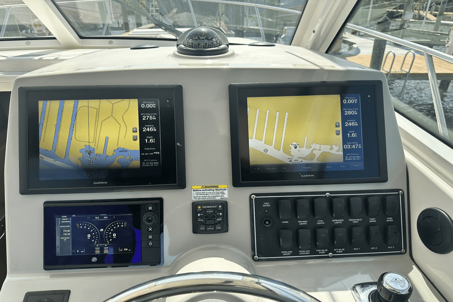 2015 Boston Whaler 315 CONQUEST Image Thumbnail #15