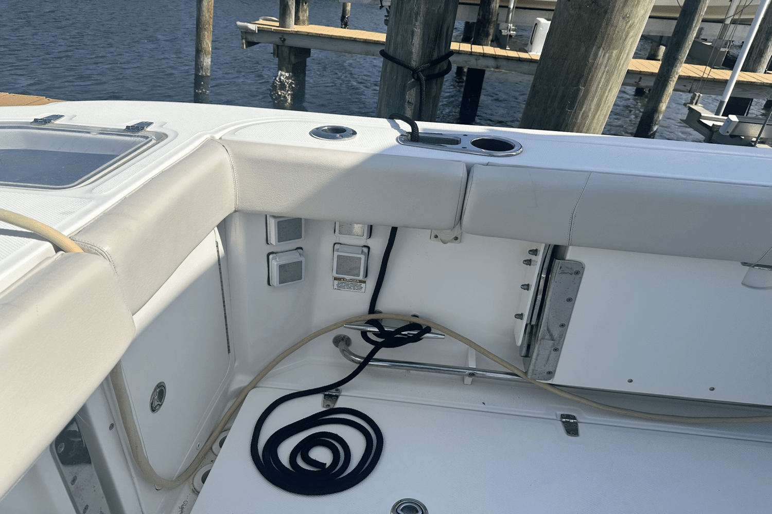 2015 Boston Whaler 315 CONQUEST Image Thumbnail #19