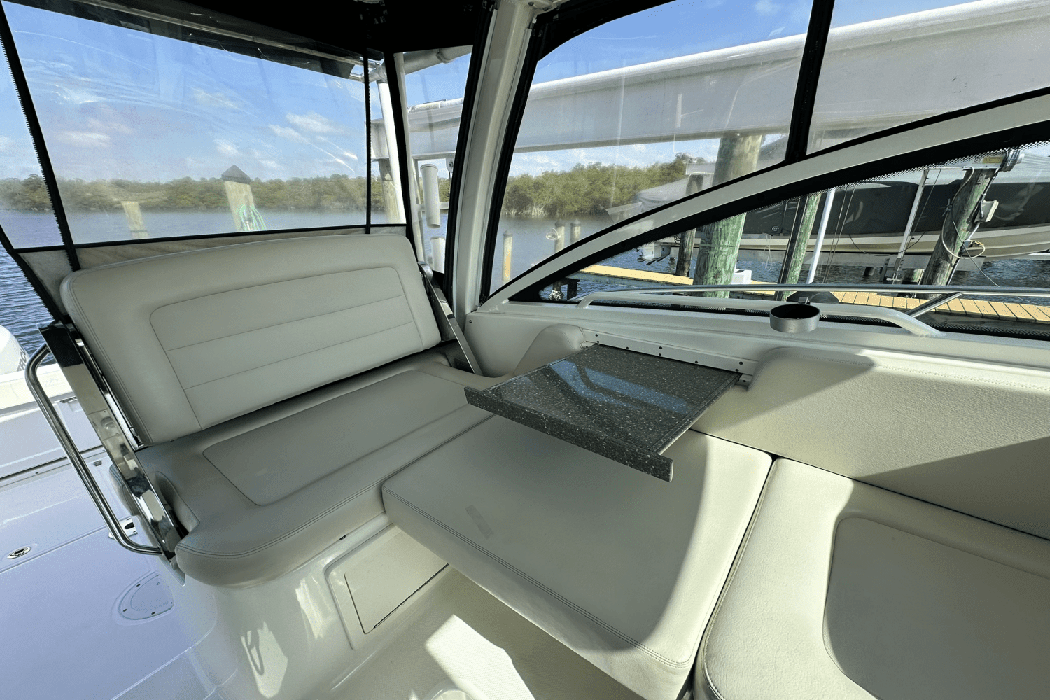 2015 Boston Whaler 315 CONQUEST Image Thumbnail #33