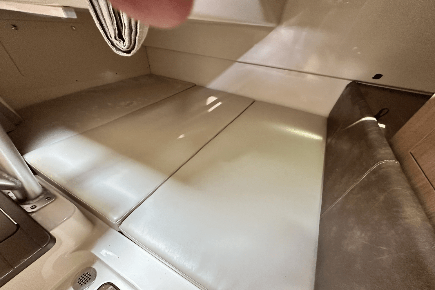 2015 Boston Whaler 315 CONQUEST Image Thumbnail #38