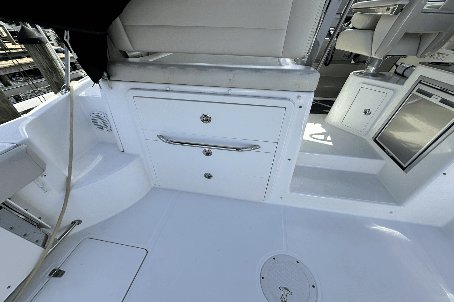2015 Boston Whaler 315 CONQUEST Image Thumbnail #26
