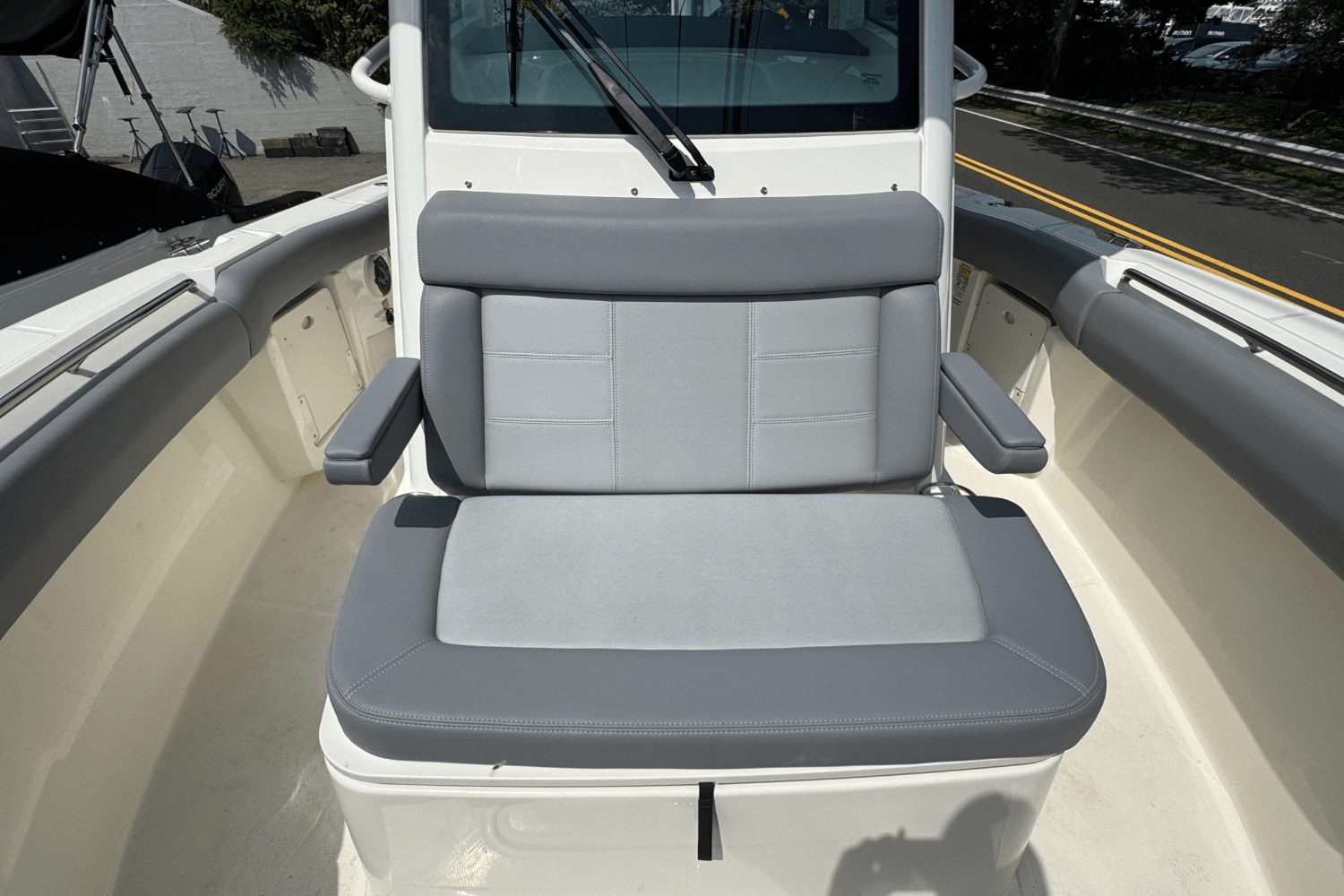 2026 Boston Whaler 25OR Image Thumbnail #23
