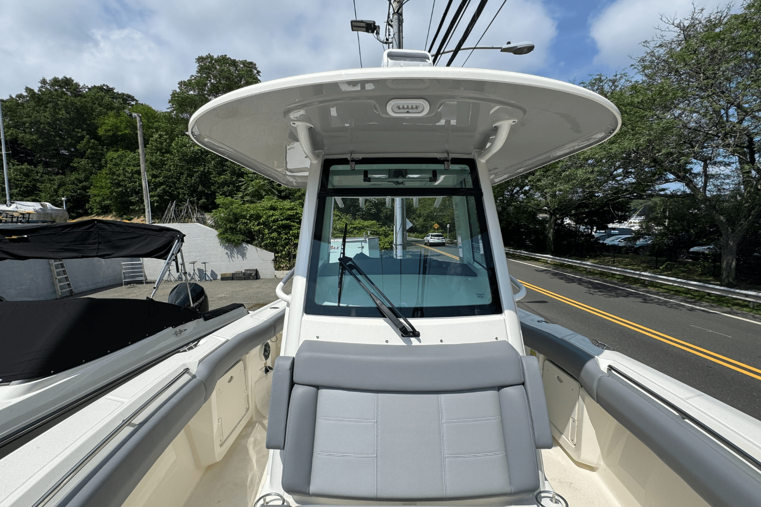 2026 Boston Whaler 25OR Image Thumbnail #25