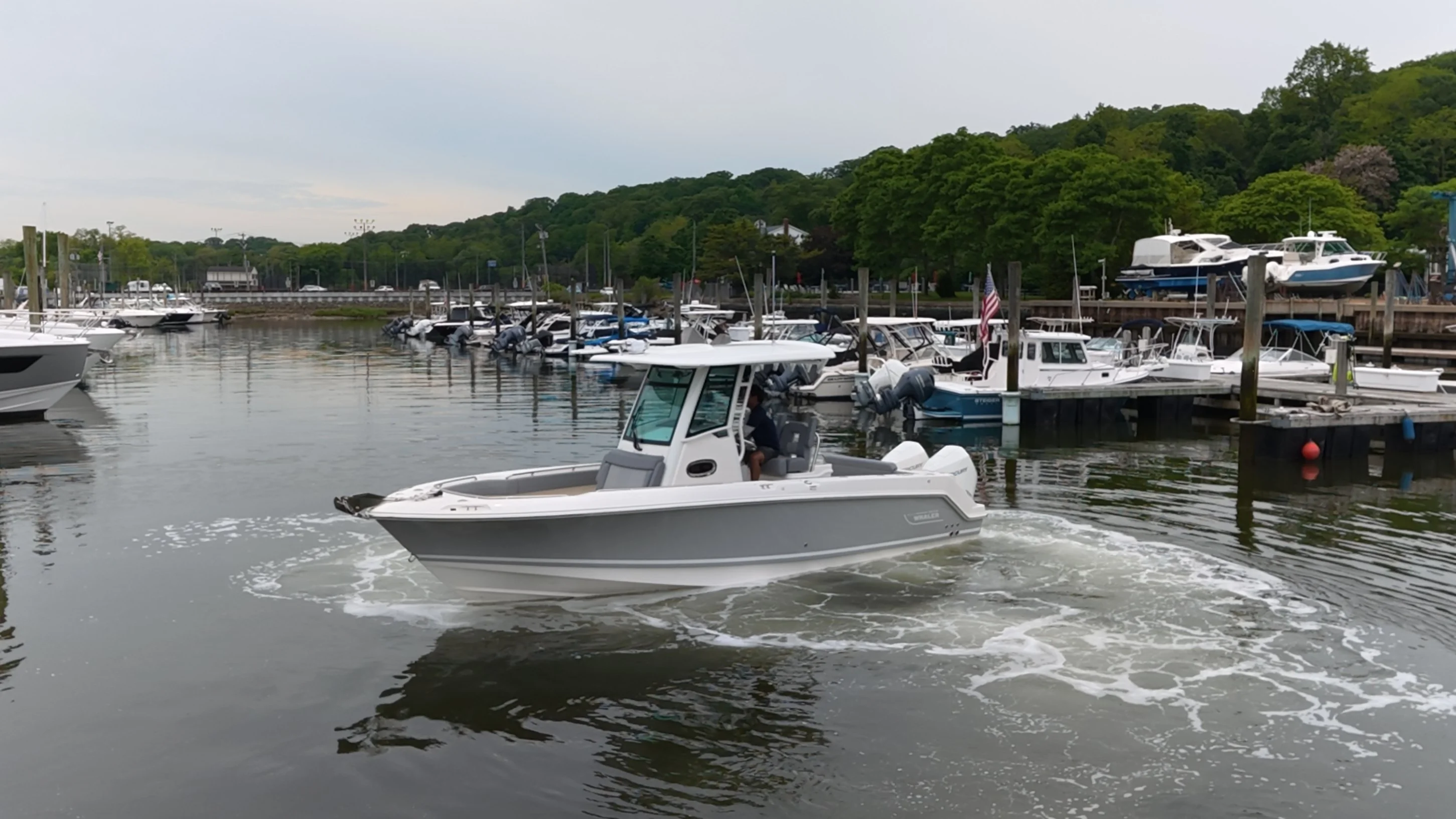 2026 Boston Whaler 250 Outrage Image Thumbnail #2