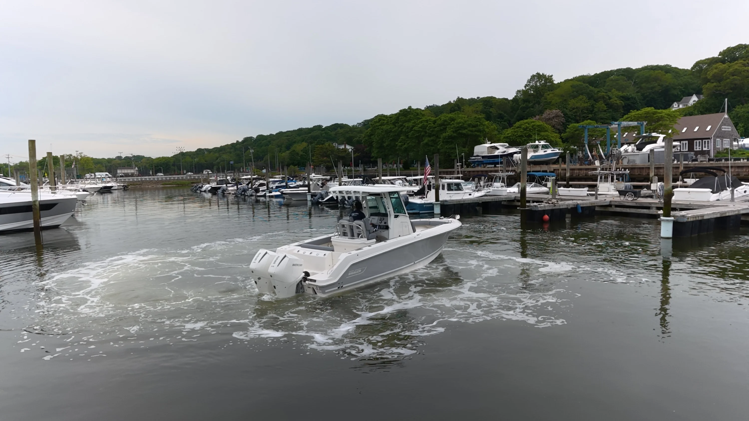 2026 Boston Whaler 250 Outrage Image Thumbnail #1