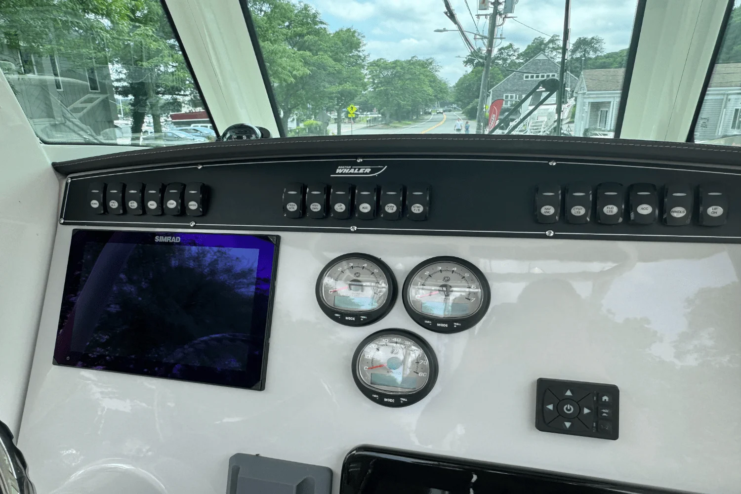 2026 Boston Whaler 250 Outrage Image Thumbnail #15