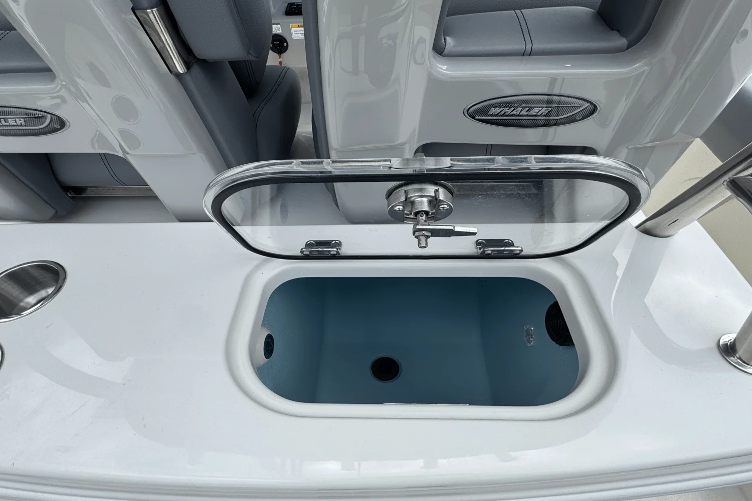 2026 Boston Whaler 250 Outrage Image Thumbnail #10