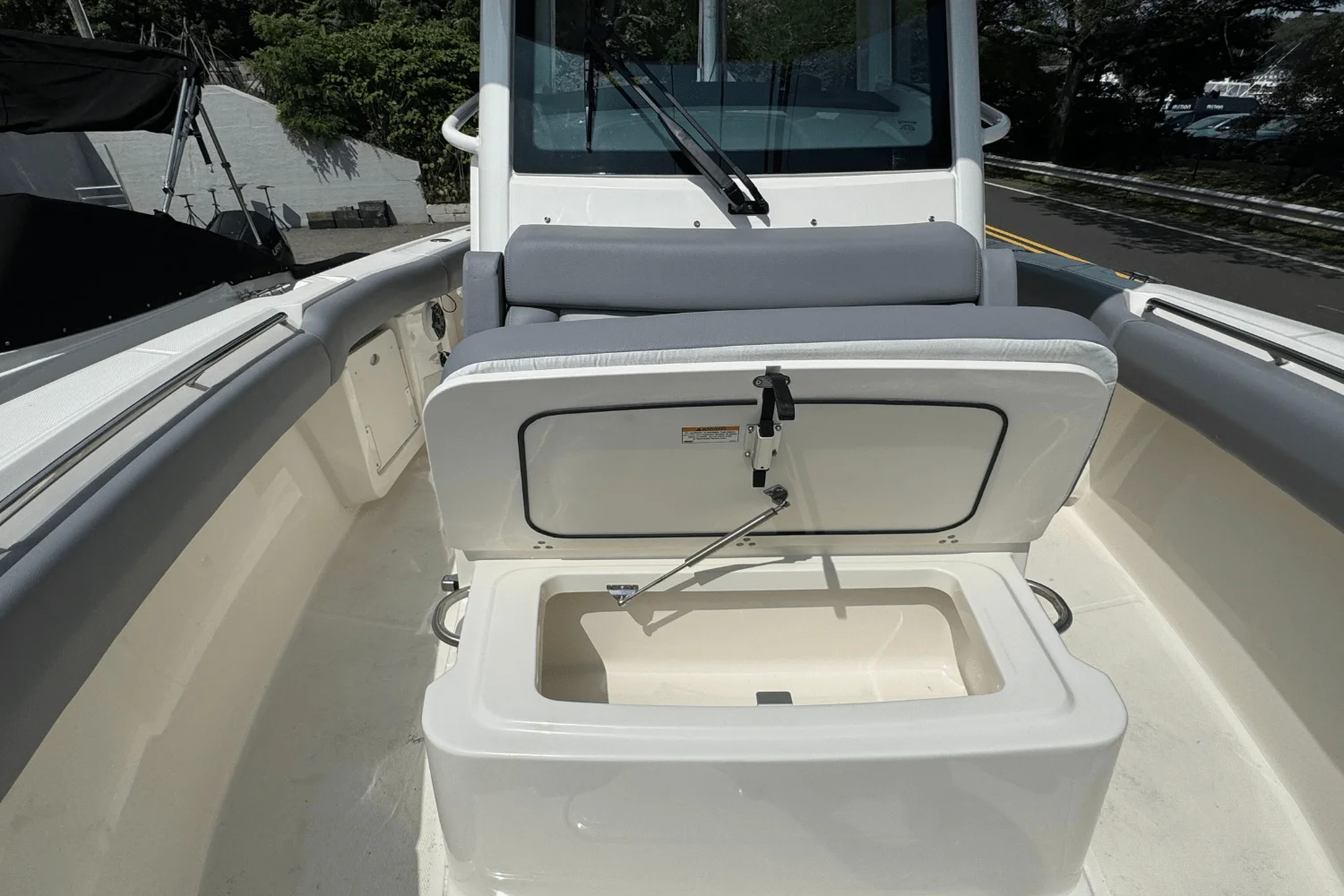 2026 Boston Whaler 250 Outrage Image Thumbnail #24