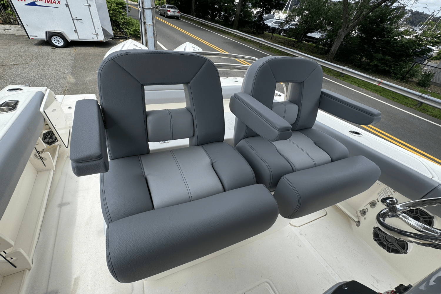 2026 Boston Whaler 25OR Image Thumbnail #13
