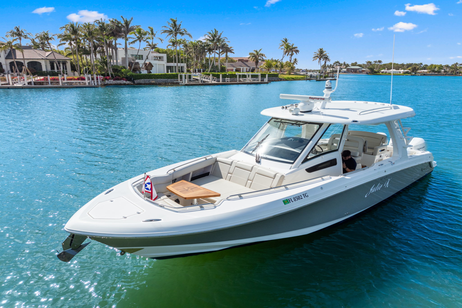 2022 Boston Whaler 350 REALM Image Thumbnail #10