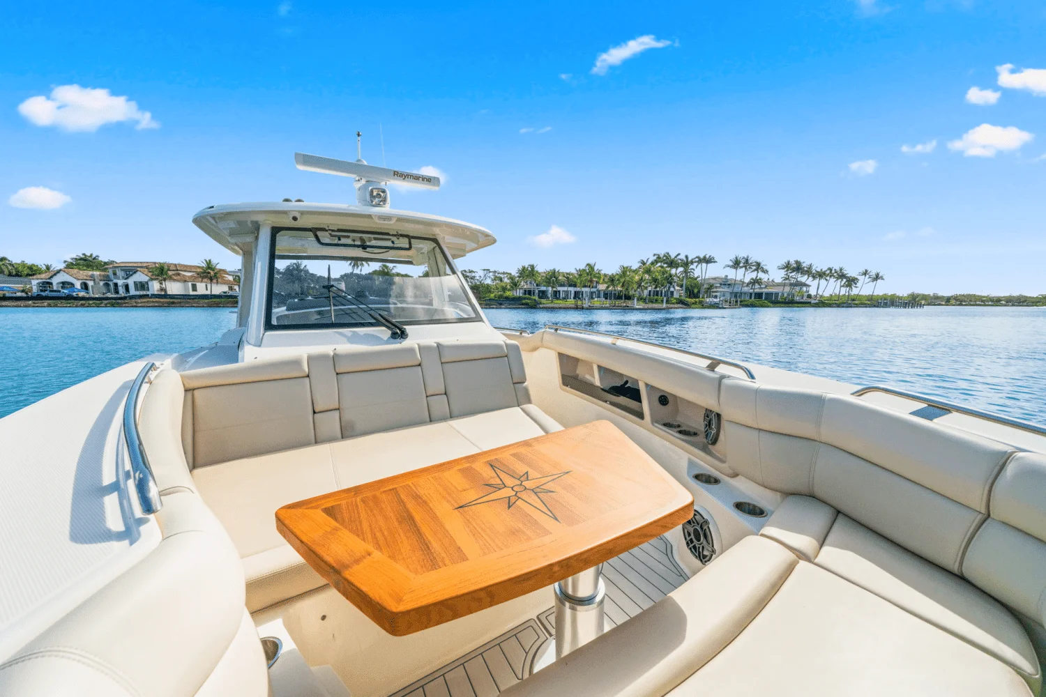 2022 Boston Whaler 350 REALM Image Thumbnail #31