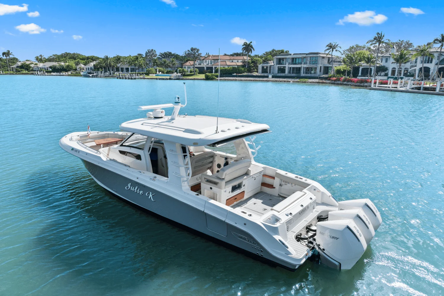 2022 Boston Whaler 350 REALM Image Thumbnail #6