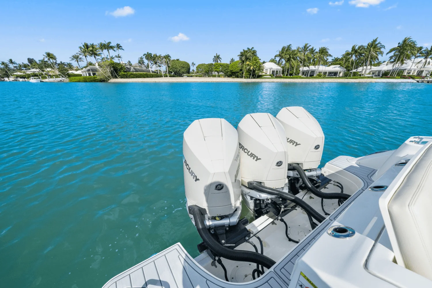 2022 Boston Whaler 350 REALM Image Thumbnail #20