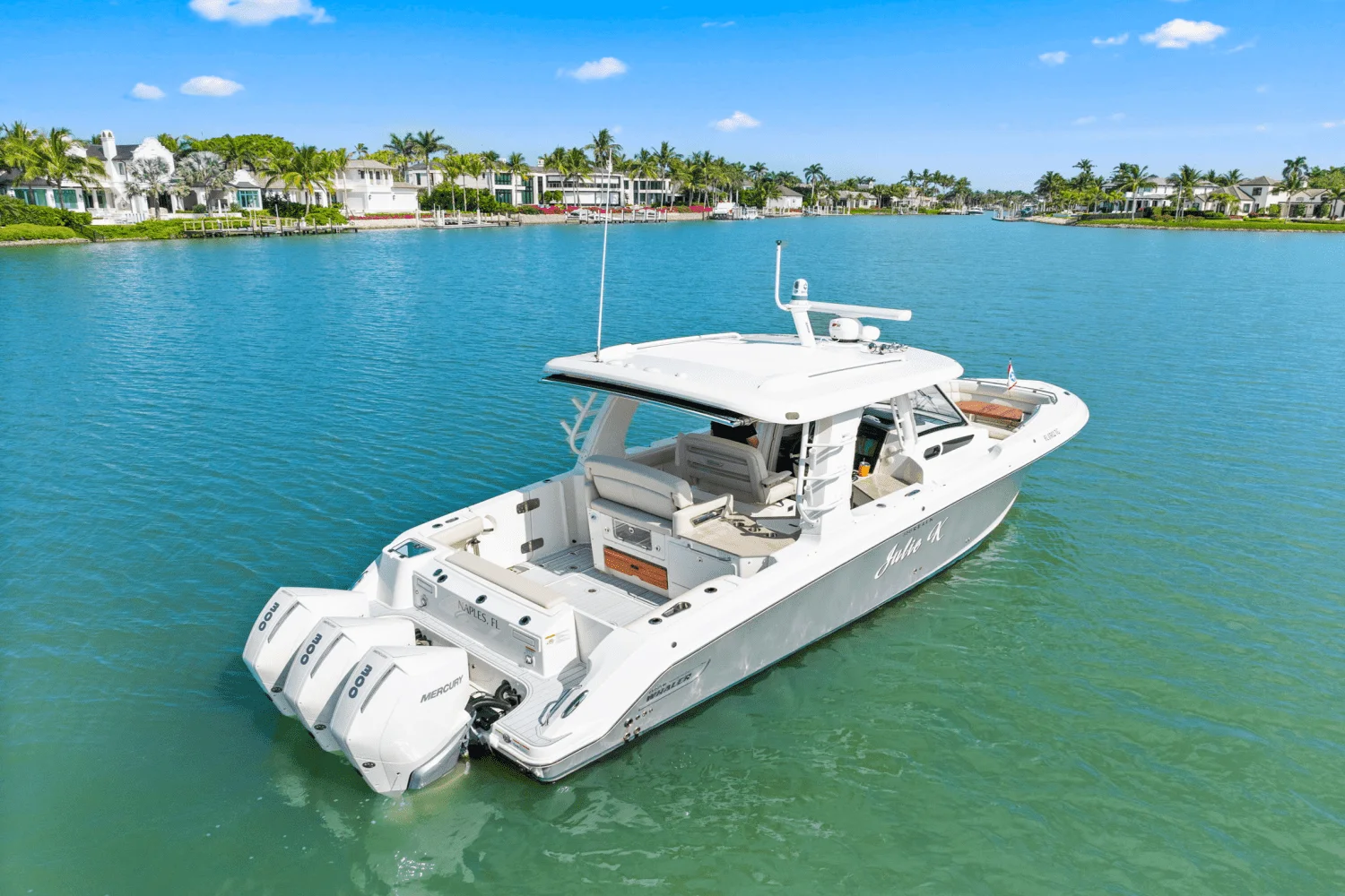 2022 Boston Whaler 350 REALM Image Thumbnail #1