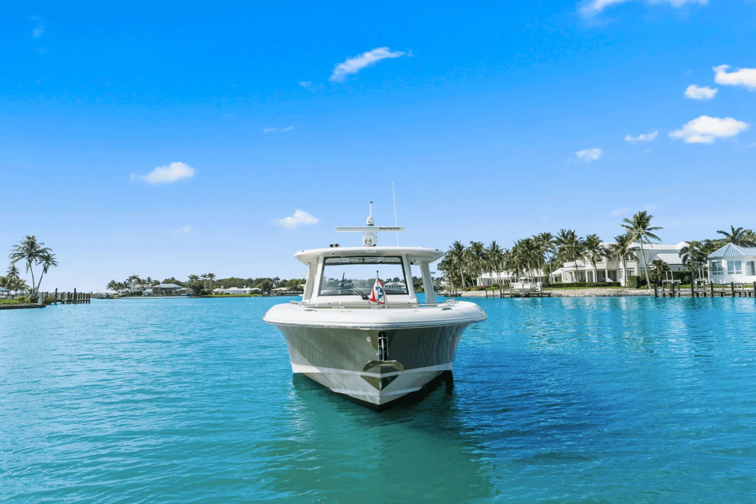 2022 Boston Whaler 350 REALM Image Thumbnail #8