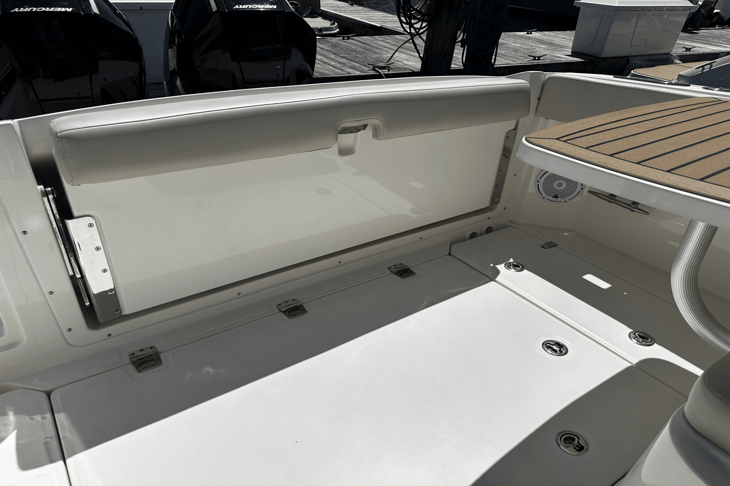 2020 Boston Whaler 320 VANTAGE Image Thumbnail #7