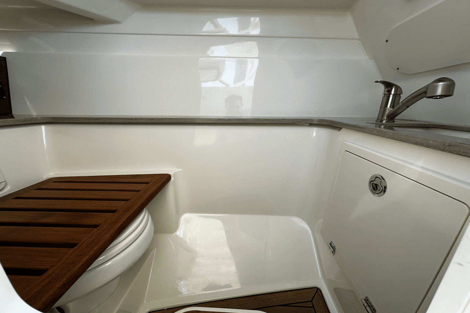 2020 Boston Whaler 320 VANTAGE Image Thumbnail #26
