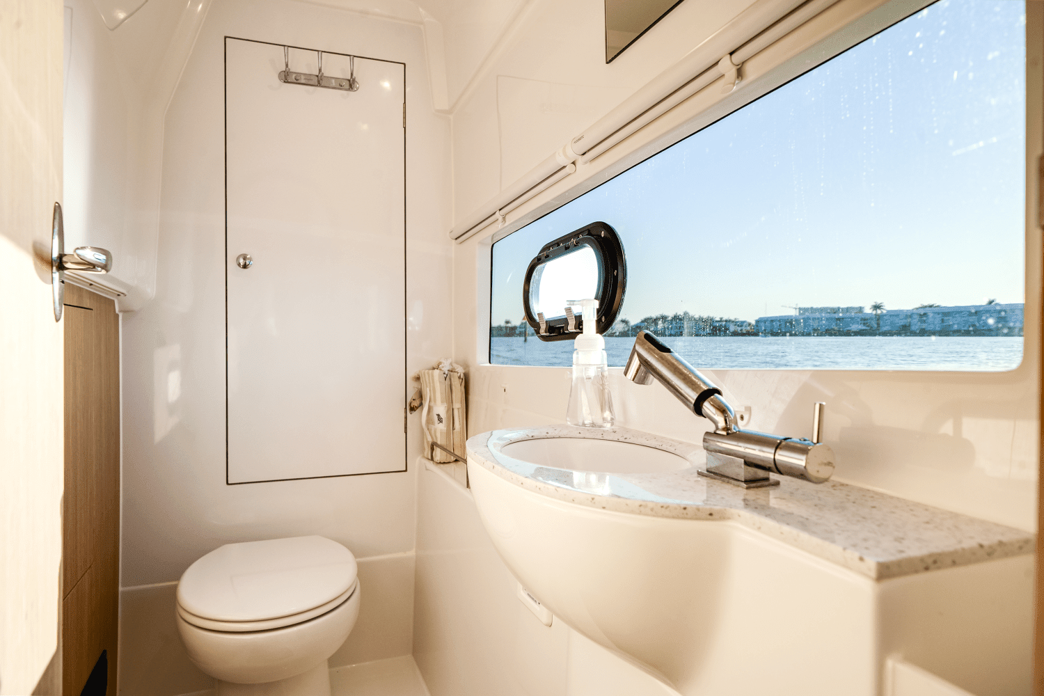 2021 Aquila 36 SPORT POWER CATAMARAN Image Thumbnail #32