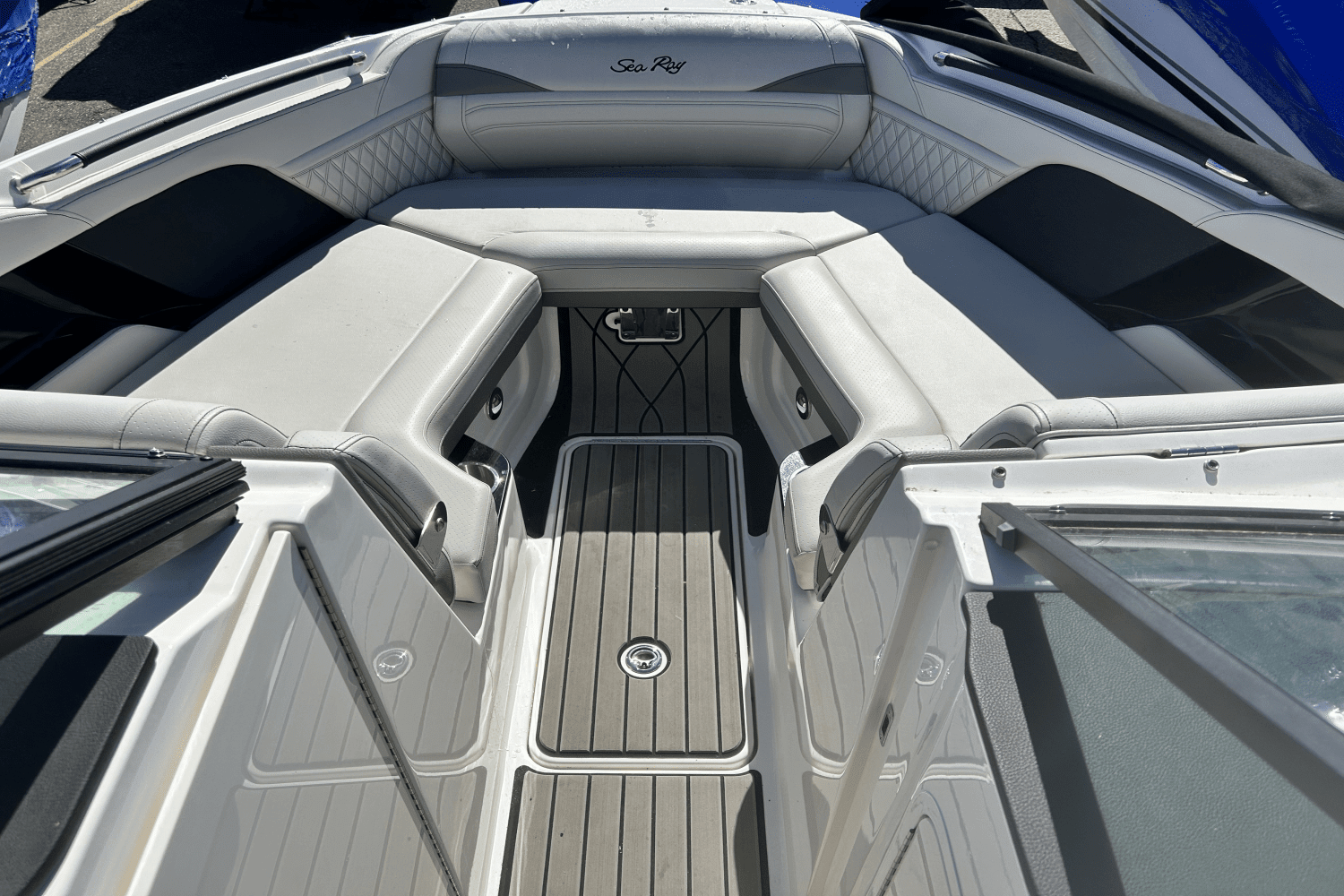 2023 Sea Ray 260 SLX Image Thumbnail #12
