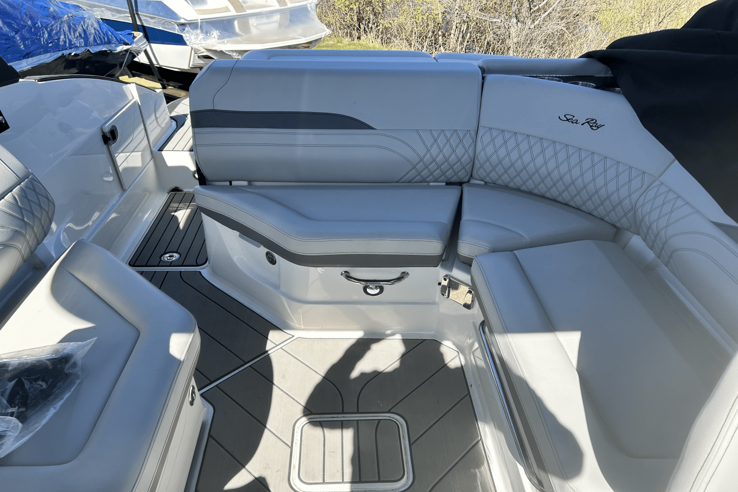 2023 Sea Ray 260 SLX Image Thumbnail #7