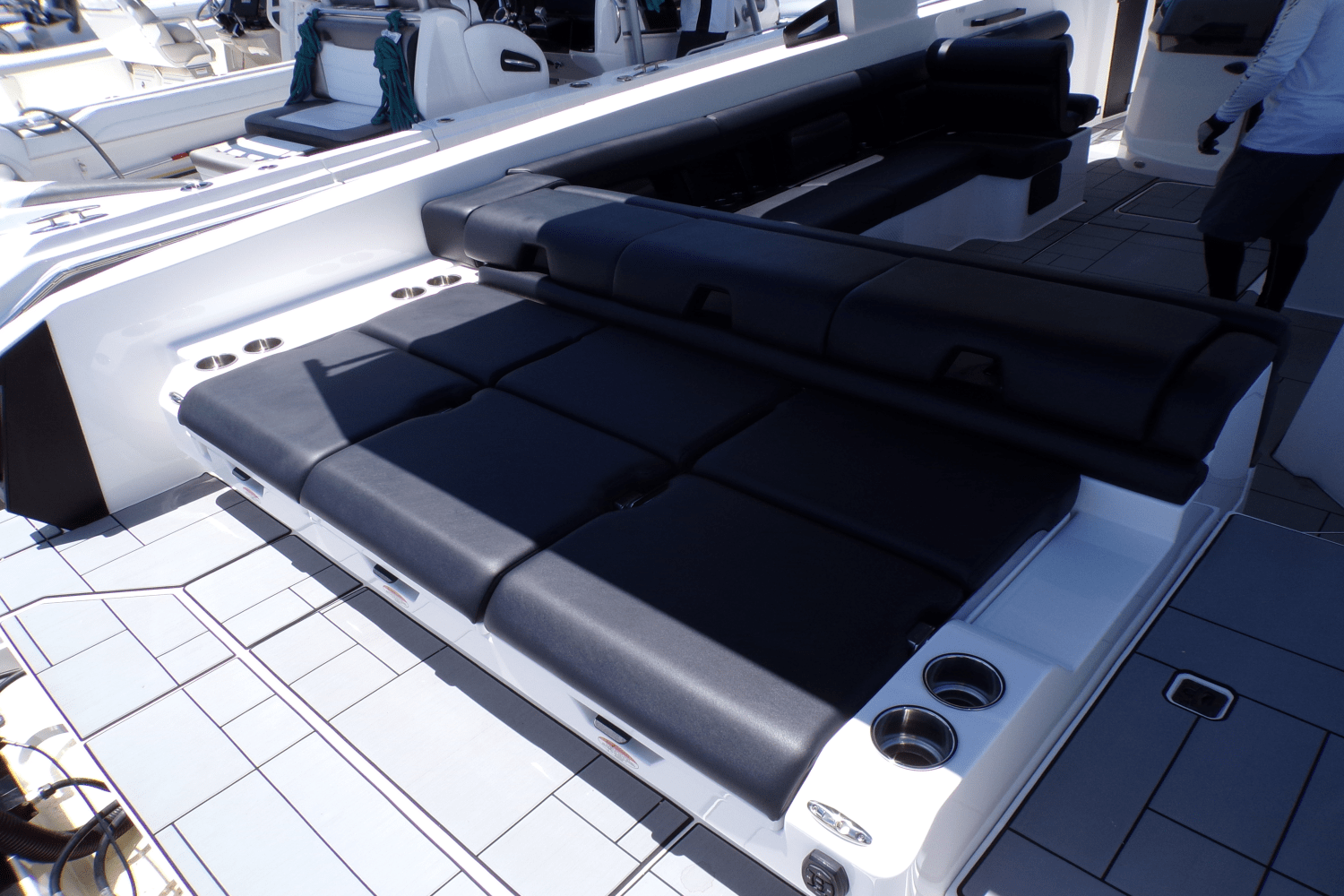 2021 Aviara 36 - OUTBOARD Image Thumbnail #9