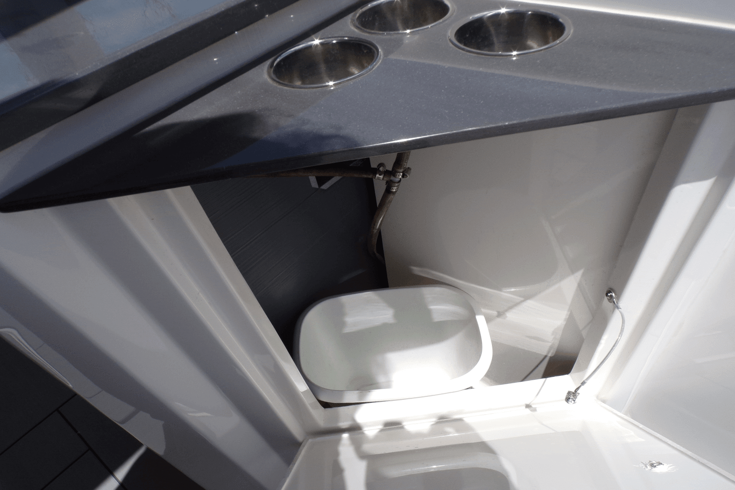 2021 Aviara 36 - OUTBOARD Image Thumbnail #48