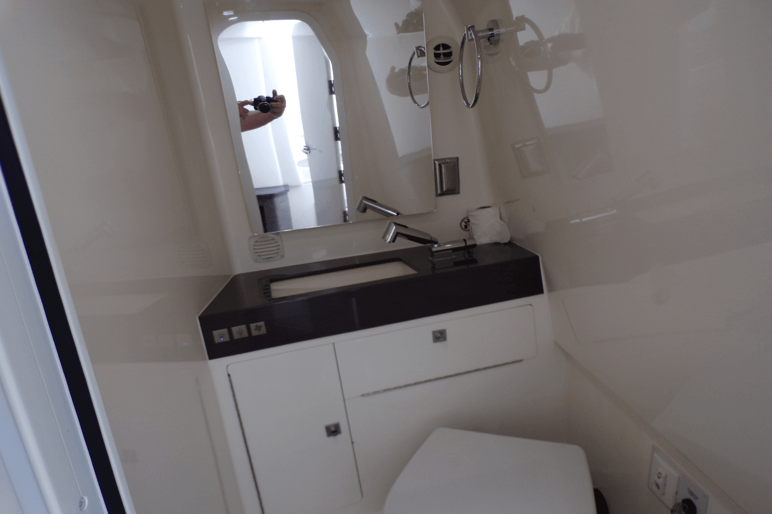 2021 Aviara 36 - OUTBOARD Image Thumbnail #59