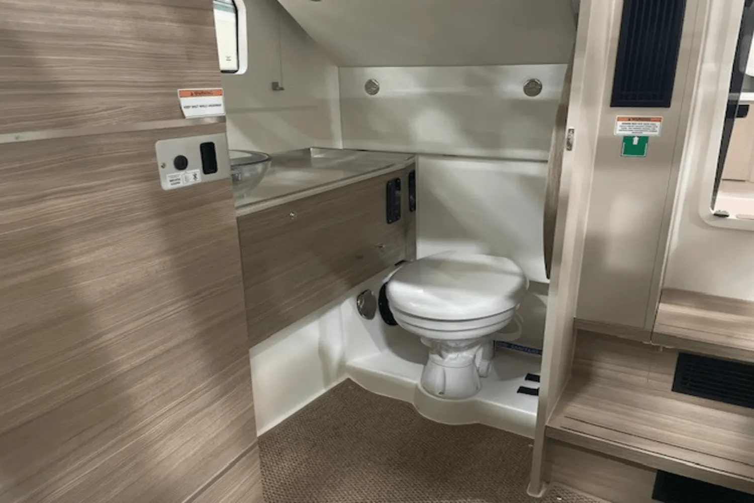 2025 Saxdor 320 GTO Image Thumbnail #18