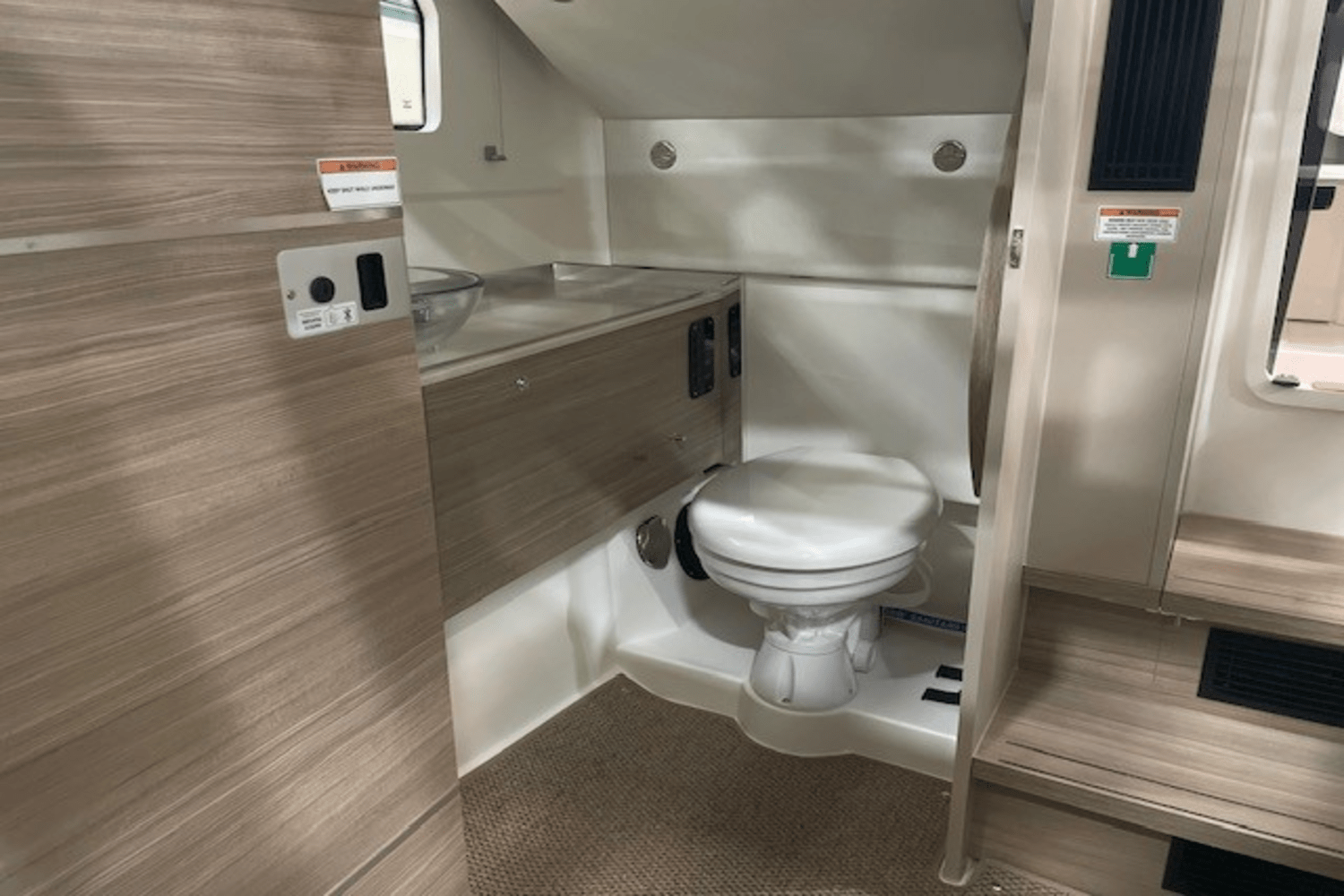 2025 Saxdor 320 GTO Image Thumbnail #18