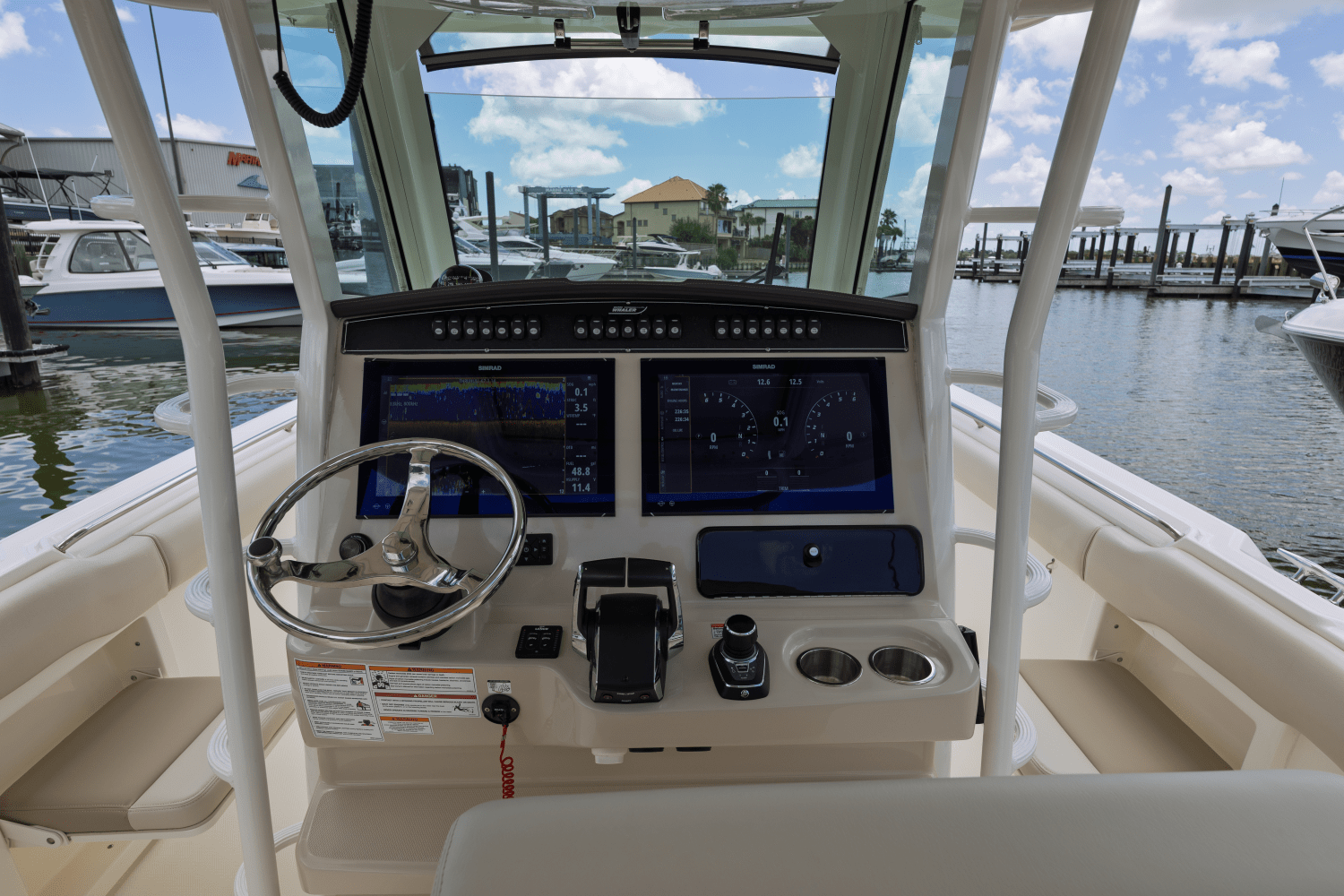 2024 Boston Whaler 330 Outrage Image Thumbnail #12