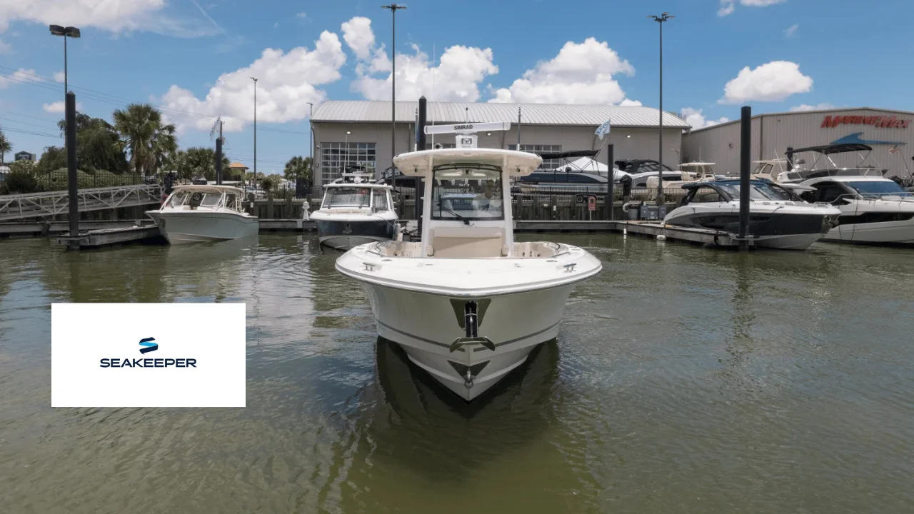2024 Boston Whaler 330 Outrage Image Thumbnail #3