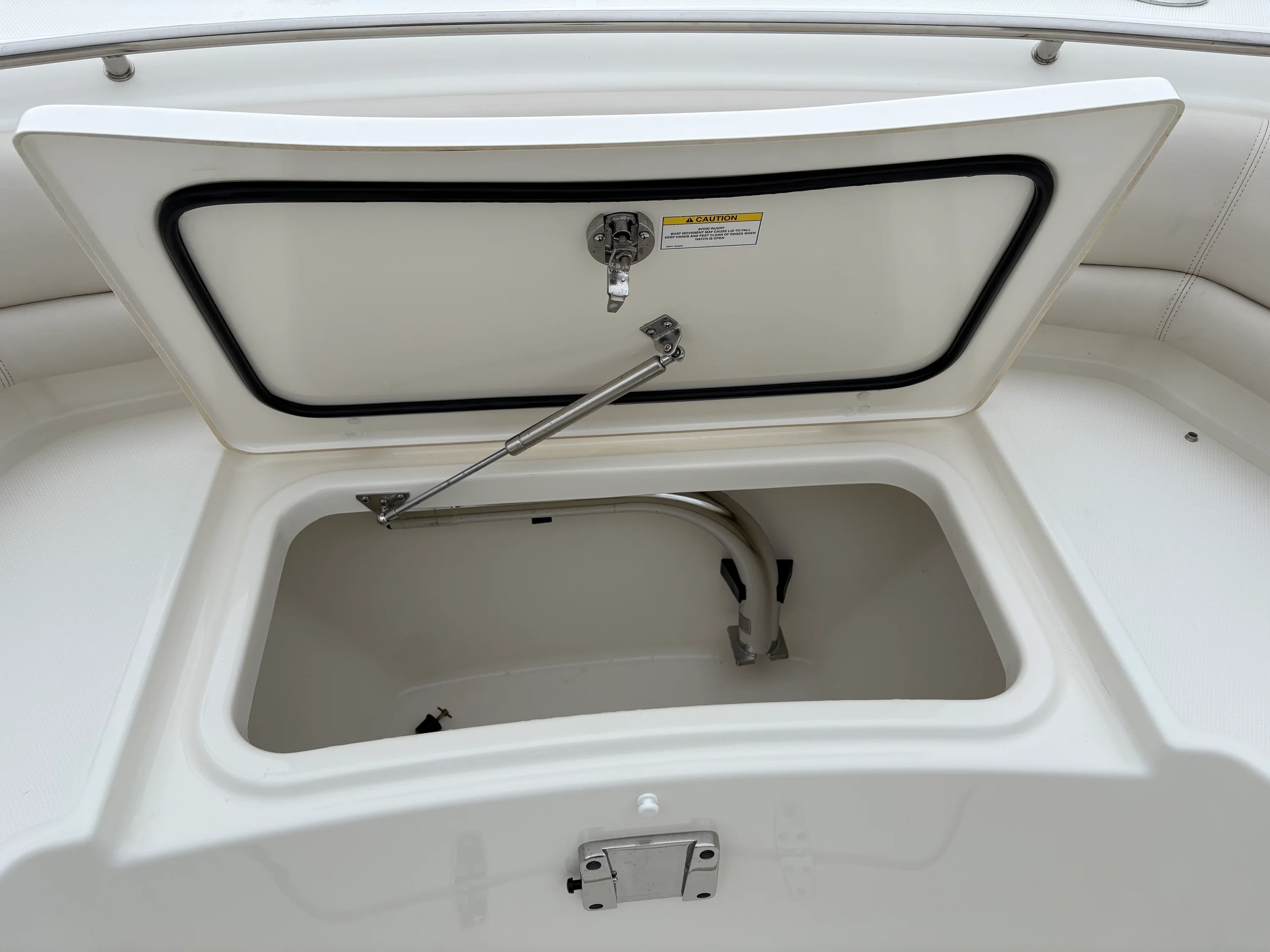 2024 Boston Whaler 330 Outrage Image Thumbnail #31
