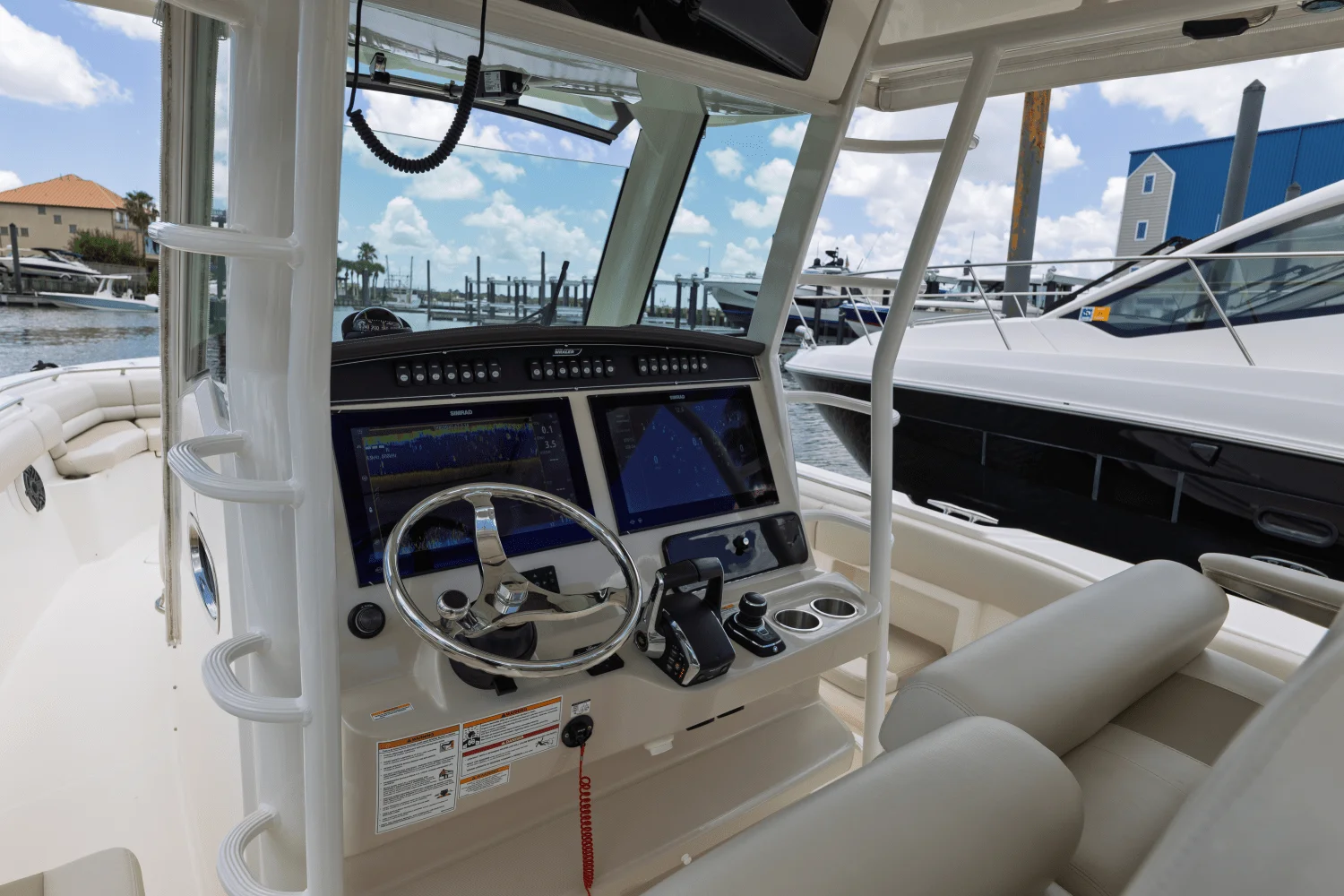 2024 Boston Whaler 330 Outrage Image Thumbnail #13