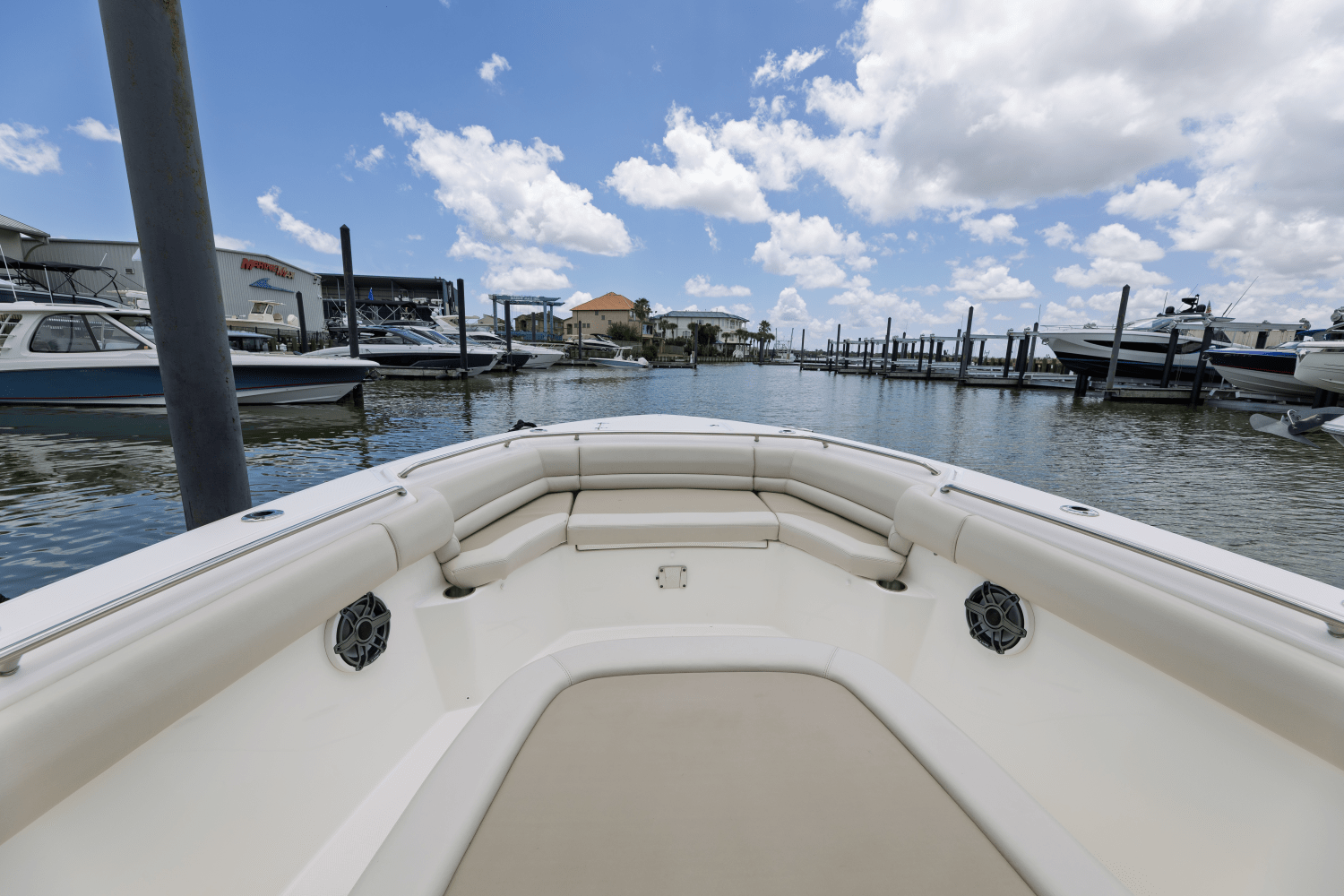 2024 Boston Whaler 330 Outrage Image Thumbnail #16