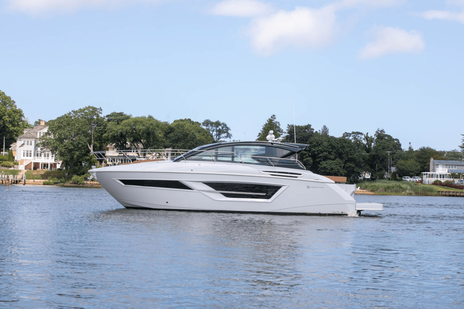 2025 Cruisers Yachts 46 Cantius Image Thumbnail #4