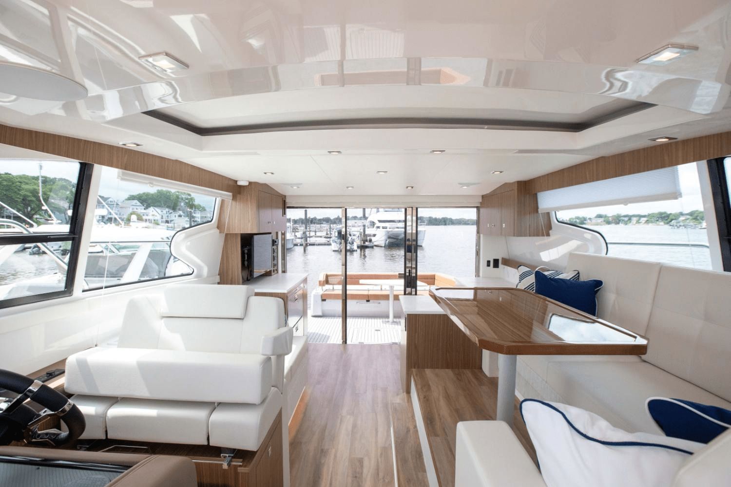 2025 Cruisers Yachts 46 Cantius Image Thumbnail #55