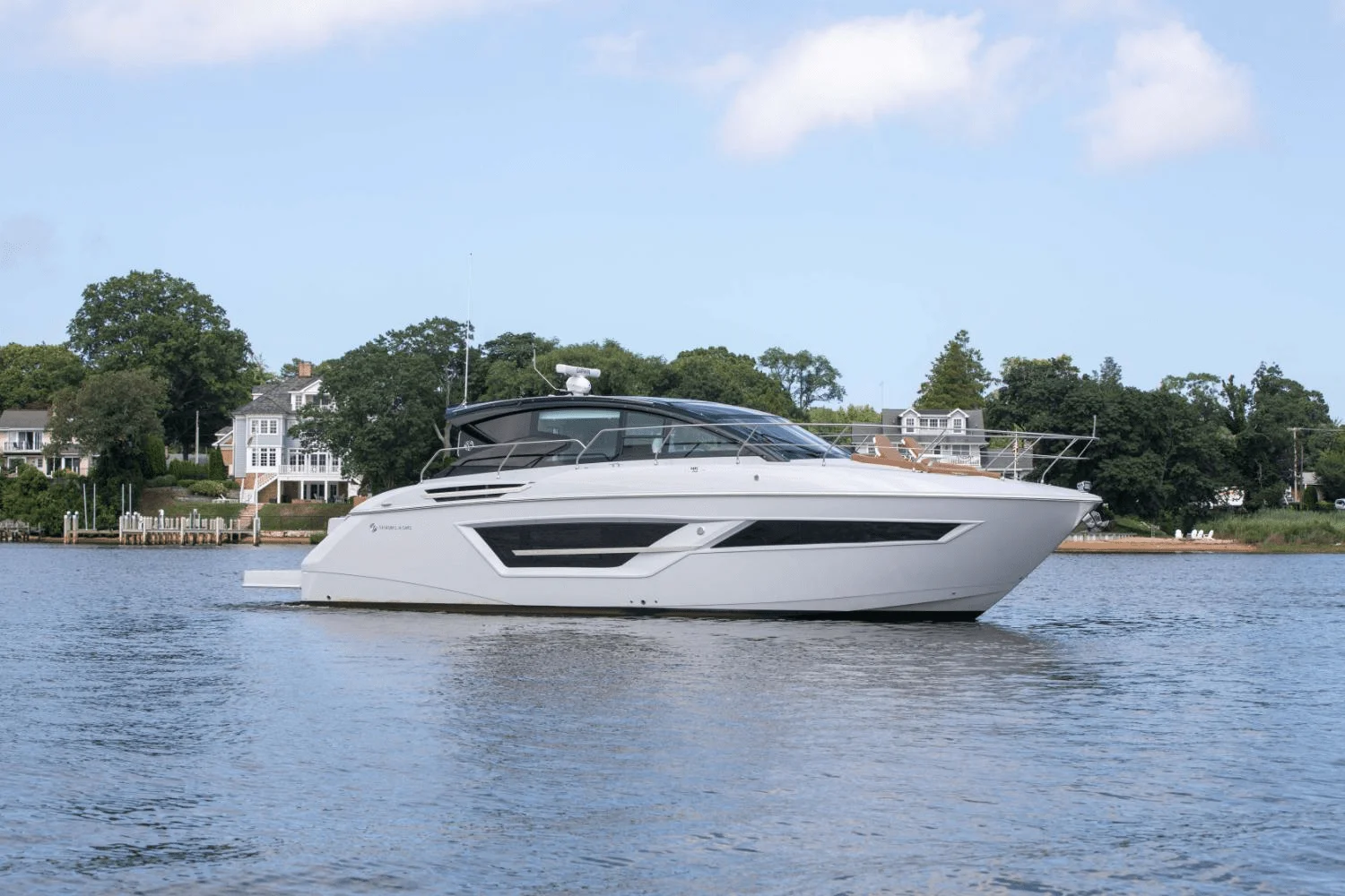 2025 Cruisers Yachts 46 Cantius Image Thumbnail #2